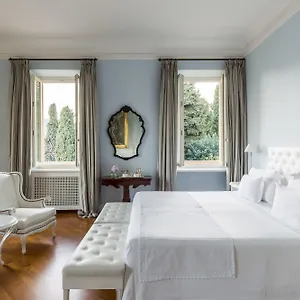 villa-della-pergola.hotelitalianriviera.com/