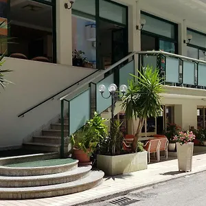 chic.emilia-romagnahotels.net/