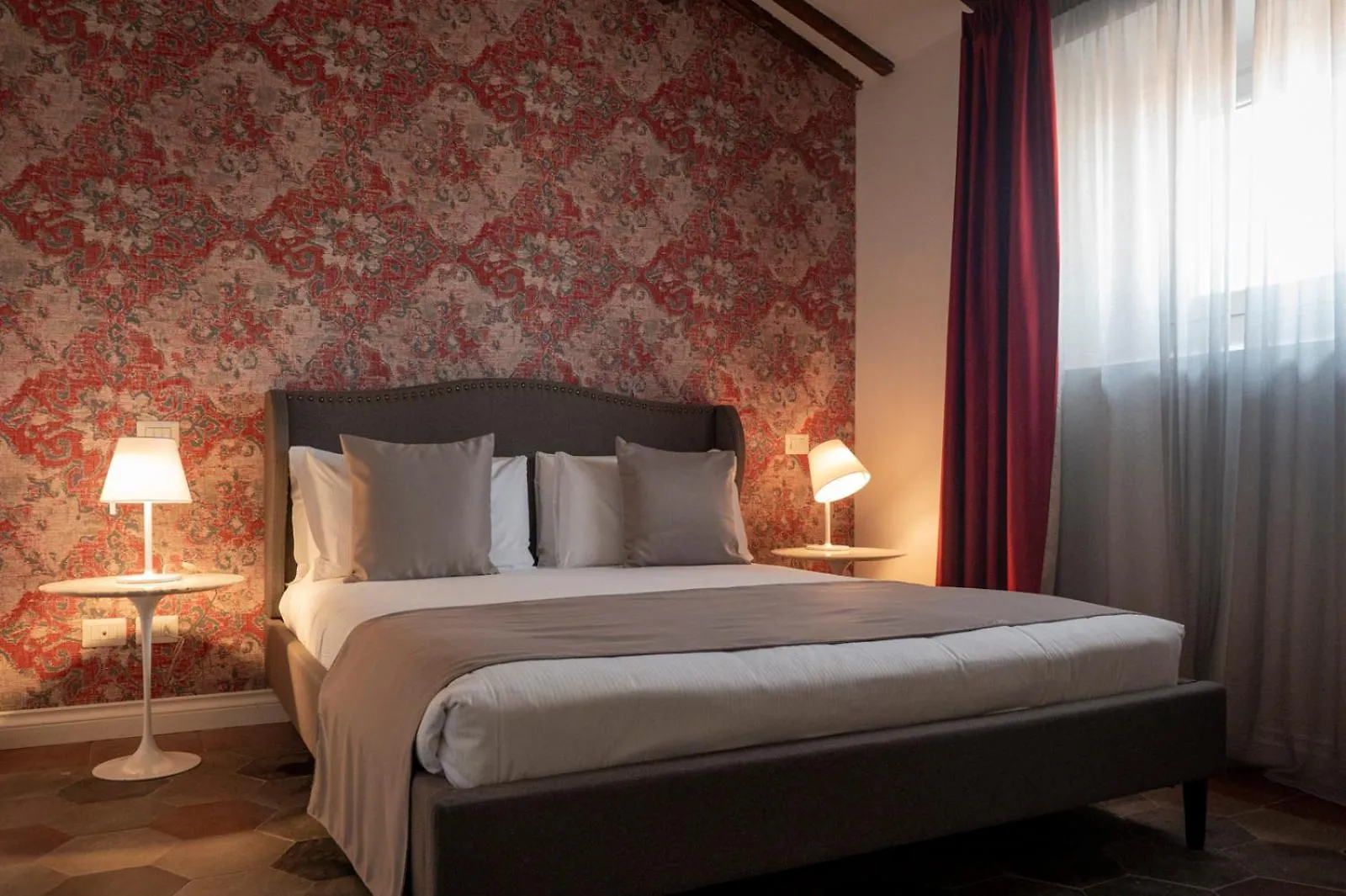 ** Hotel The Place 217 Rzym Włochy
